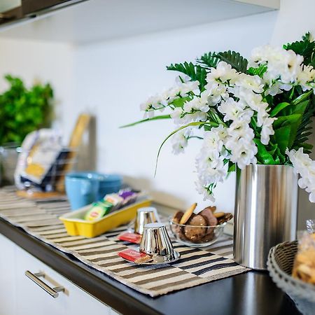Margherita'S Apartment 살레르노 외부 사진