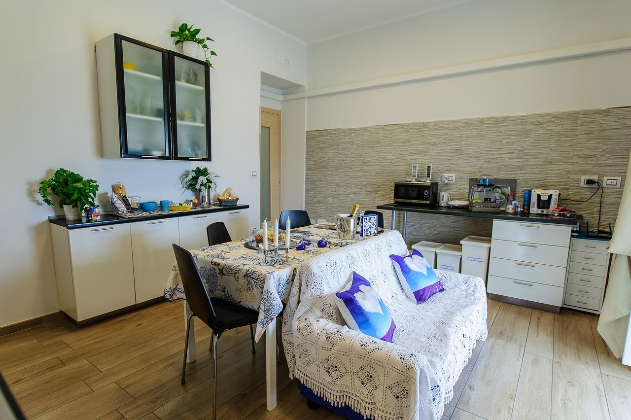 Margherita'S Apartment 살레르노 외부 사진