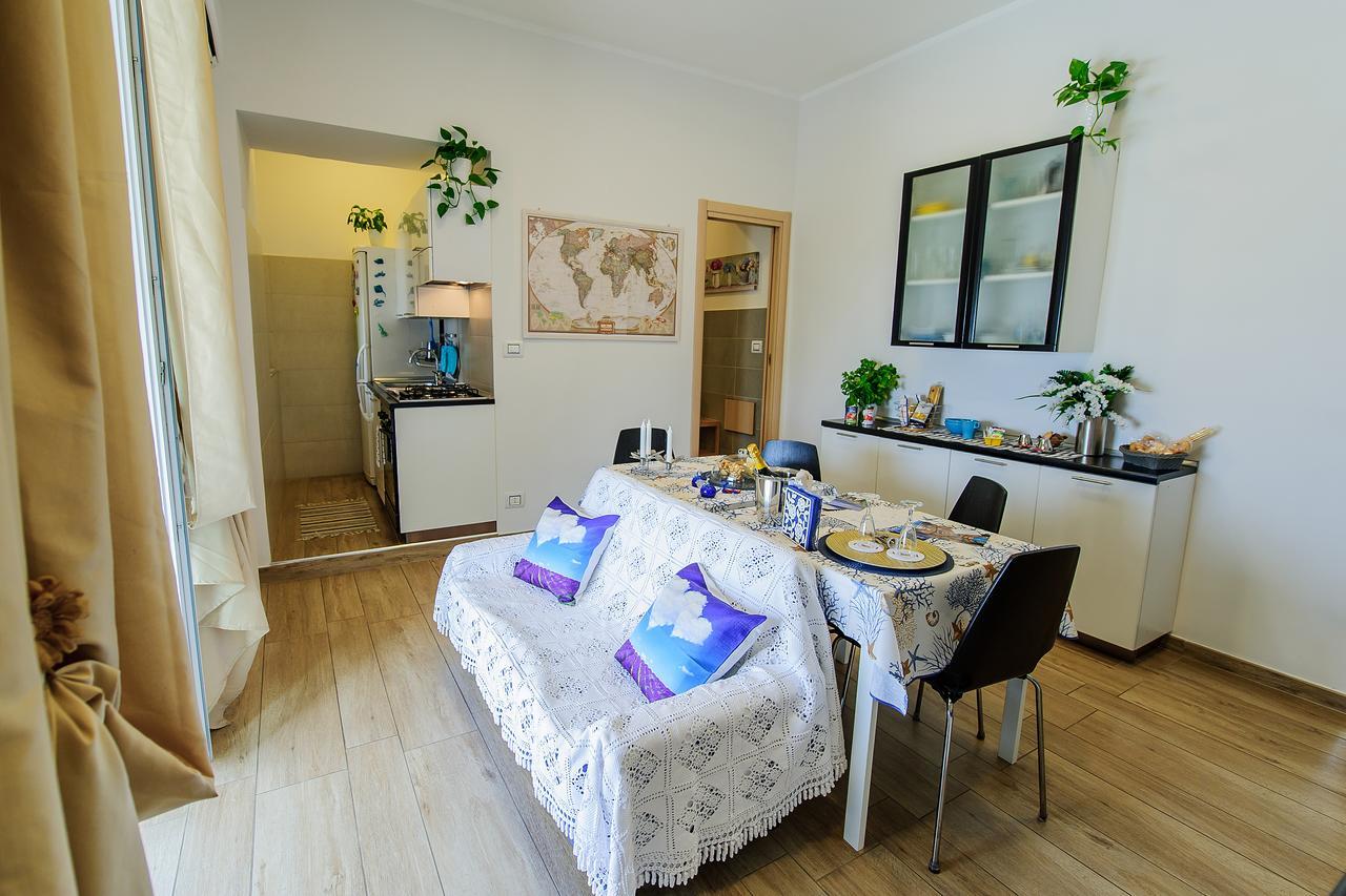 Margherita'S Apartment 살레르노 외부 사진